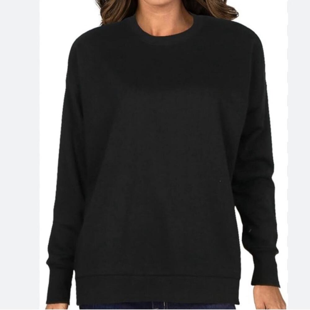 Danielle Bernstein over-sized crew neck sweater 🖤 NWT SZ S/M